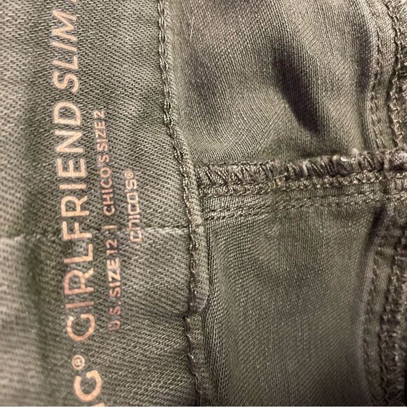 Chico's So Slimming Girlfriend Slim Leg Crop Chino Green Embroidered Size 12 - Picture 12 of 13
